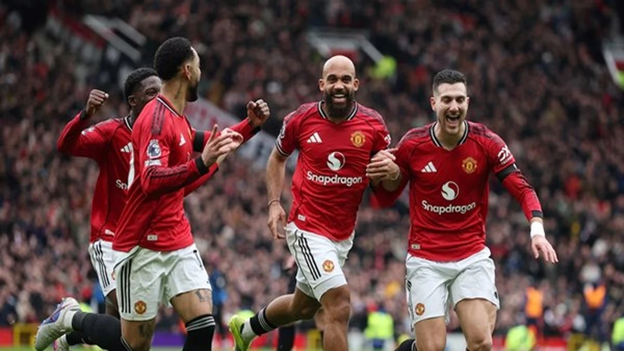 مان يونايتد يتصدر ترتيب الدوري الإنجليزي بعد رحيل المدرب روبن أموريم عن الفريق